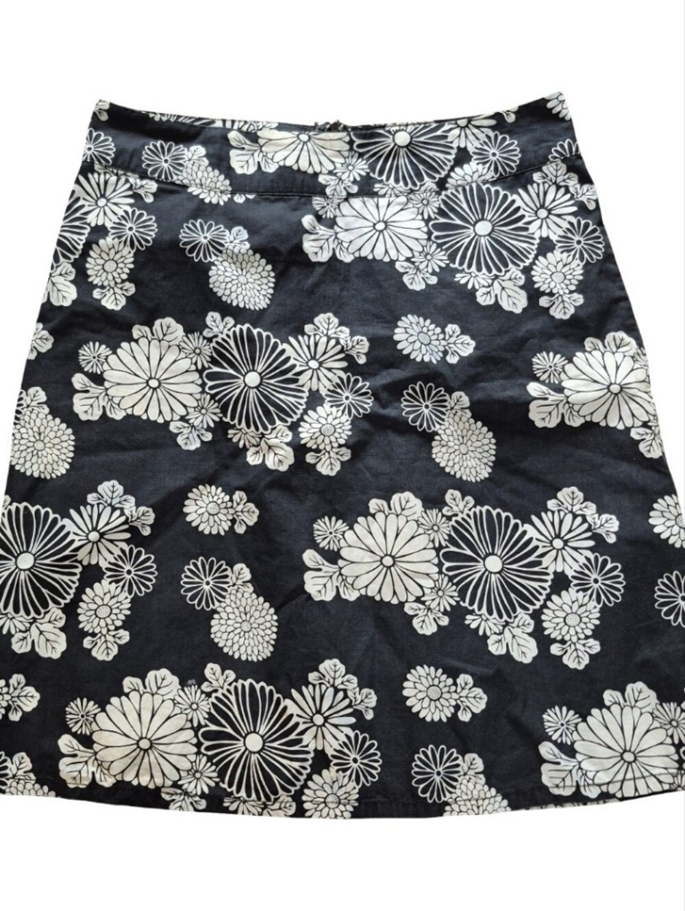 Lady Hathaway Size 10 Black And White Flower Design Skirt Lined